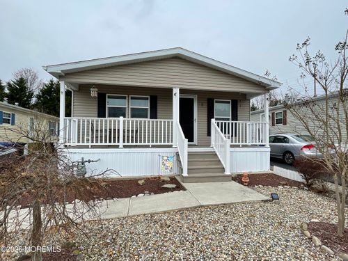 8 Baltimore Ave, Manahawkin, NJ, 08050-6052 | Card Image