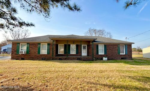 2146 Crescent Dr, Kinston, NC, 28504-7546 | Card Image