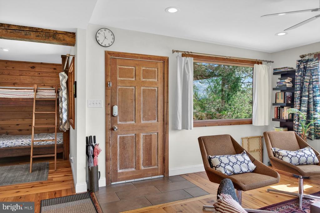 Residential in LURAY 3