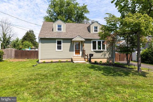 552 Continental Rd, HATBORO, PA, 19040-3910 | Card Image