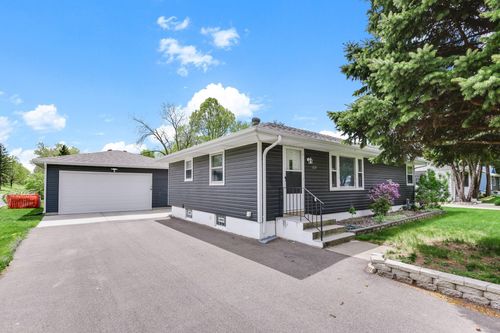 1030 Kenneth St, Eagan, MN, 55121-1412 | Card Image