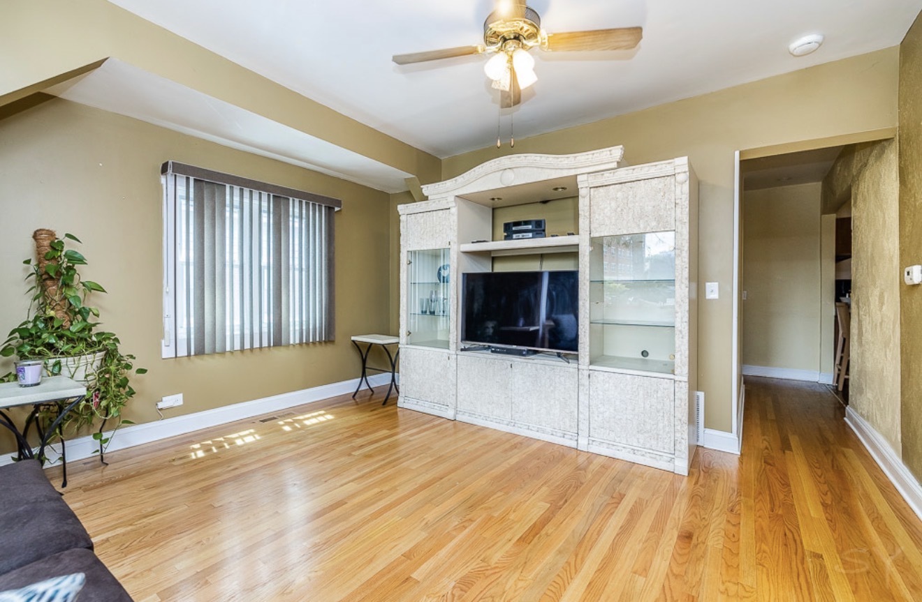 Residential in Evanston 5