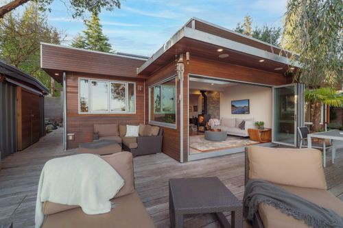 6329 Sunshine Coast Highway, Sechelt, BC, V7Z0M3 | Card Image