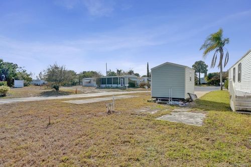 332 Ne Tropicalia Ln, Jensen Beach, FL, 34957-5332 | Card Image