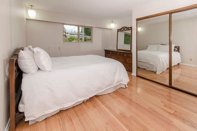 4325 Raeburn Street, House other with 4 bedrooms, 2 bathrooms and 4 parking in North Vancouver BC | Image 22
