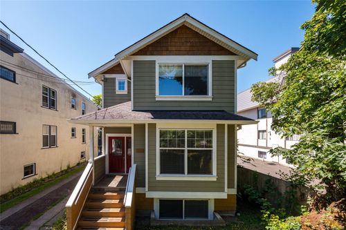 257 Michigan St, Victoria, BC, V8V1R4 | Card Image
