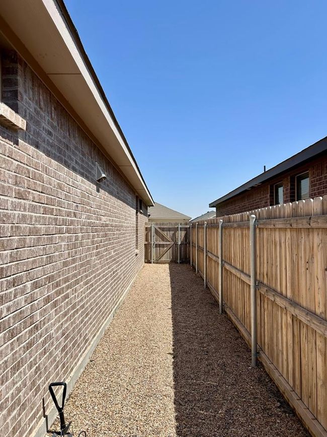 7103 Mcpherson Ln, House other with 5 bedrooms, 3 bathrooms and 2 parking in Midland TX | Image 21