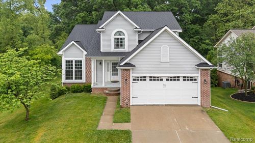 4191 W Pointe Dr, Waterford, MI, 48329-4648 | Card Image