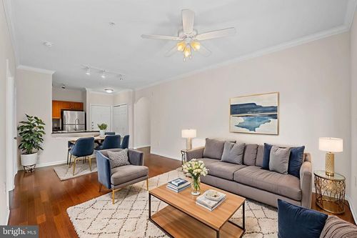 apt-218-12953 Centre Park Cir, HERNDON, VA, 20171-5989 | Card Image