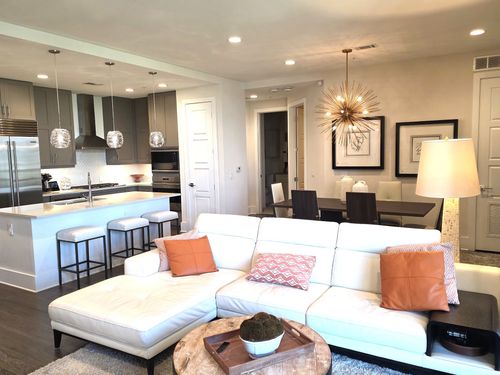 apt-606-20 Rutledge St, Nashville, TN, 37210-2295 | Card Image