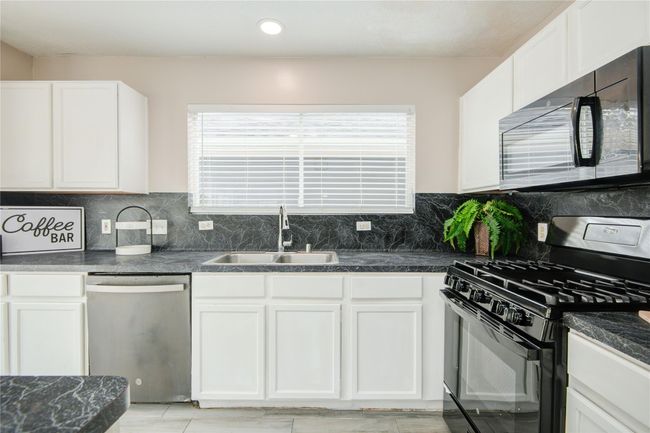 10023 Farrell Dr, House other with 4 bedrooms, 3 bathrooms and 2 parking in Houston TX | Image 12