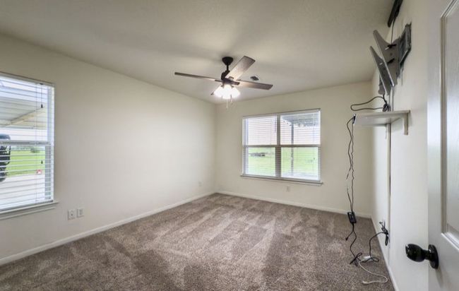 592 S Baese Rd, House other with 3 bedrooms, 2 bathrooms and null parking in Elm Mott TX | Image 12