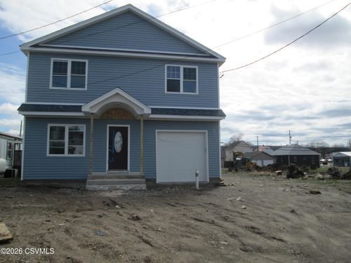 1332 Spring Garden Ave, Berwick, PA, 18603-2723 | Card Image