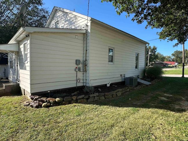 4096 E South St, House other with 3 bedrooms, 2 bathrooms and null parking in Saint Anthony IN | Image 6