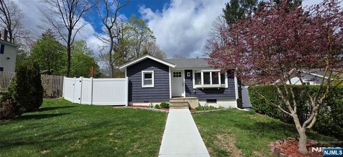 26 White Birch Trail, Jefferson Township, NJ, 07460 | Card Image