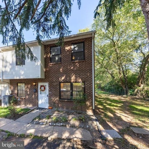 8-8 Sawmill Run, NORRISTOWN, PA, 19401-3580 | Card Image