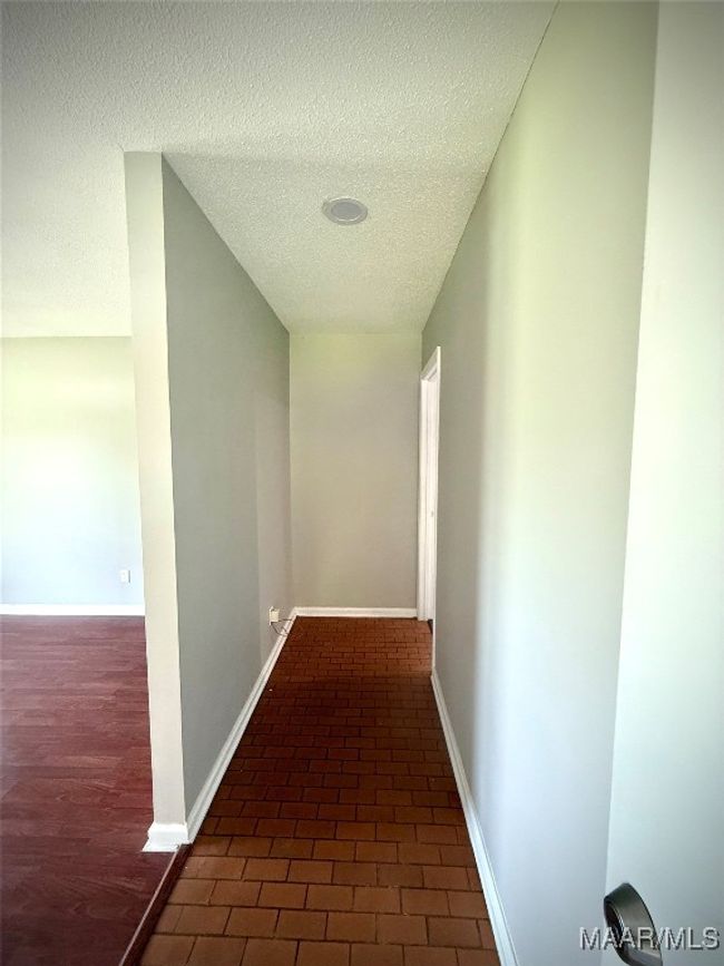 Entry | Image 9