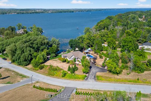 12 Olde Stone Rd, Carrying Place, ON, K0K1L0 | Card Image