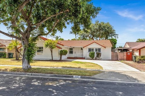 7210 Crescent Ave, Buena Park, CA, 90620-3858 | Card Image