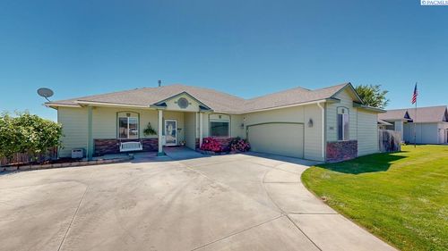 5903 Kilawea Drive, West Richland, WA, 99353 | Card Image