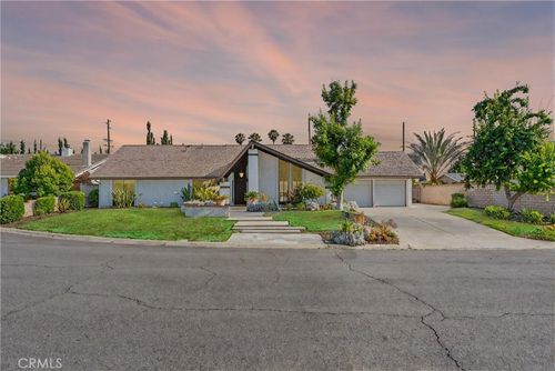 17862 Portsmouth Cir, Villa Park, CA, 92861-6359 | Card Image
