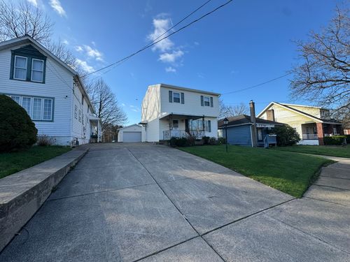 517 E 33rd St, Erie, PA, 16504-1640 | Card Image