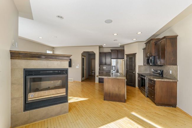 202 Tuscany Ravine Close Nw, Home with 4 bedrooms, 3 bathrooms and 4 parking in Calgary AB | Image 14