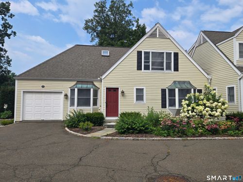 77-77 Forest St, New Canaan, CT, 06840-4704 | Card Image