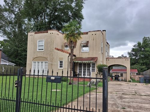 577 Oneonta St, Shreveport, LA, 71106-1619 | Card Image