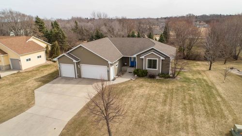 1305 Jessie Ct, Fergus Falls, MN, 56537-3336 | Card Image
