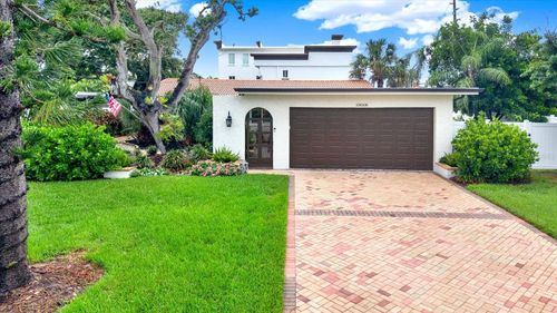 1040 Palm Dr, BELLEAIR BEACH, FL, 33786-3322 | Card Image