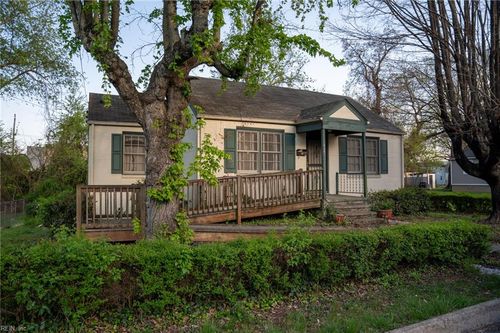 414 10 1/2 St Nw, Charlottesville, VA, 22903-2231 | Card Image