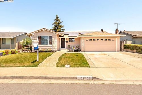 32409 Elizabeth Way, Union City, CA, 94587-5010 | Card Image