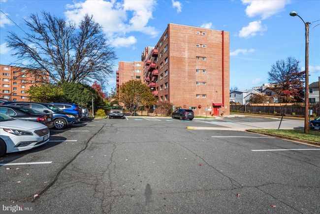APT-410 - 1830 Columbia Pike, Condo with 2 bedrooms, 1 bathrooms and null parking in ARLINGTON VA | Image 6