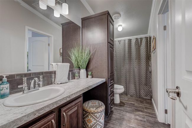 2nd Bath | Image 16
