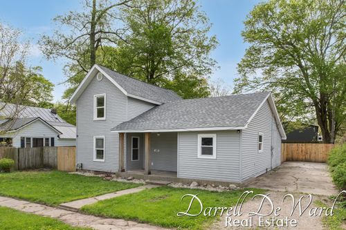 130 Cherry St, Freeport, MI, 49325-9484 | Card Image