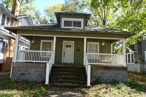 223 N Sergeant Ave, Joplin, MO, 64801-2762 | Card Image