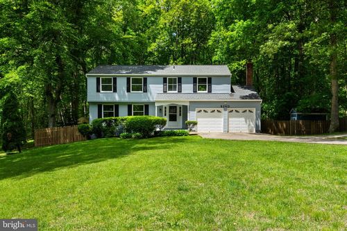 8260 Erika Dr, MANASSAS, VA, 20112-3734 | Card Image