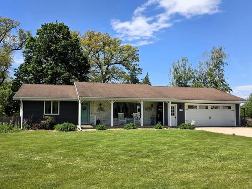 304 Tree Ln, PROPHETSTOWN, IL, 61277-9118 | Card Image