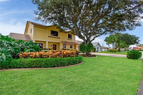 14950 Featherstone Way, Davie, FL, 33331-2936 | Card Image