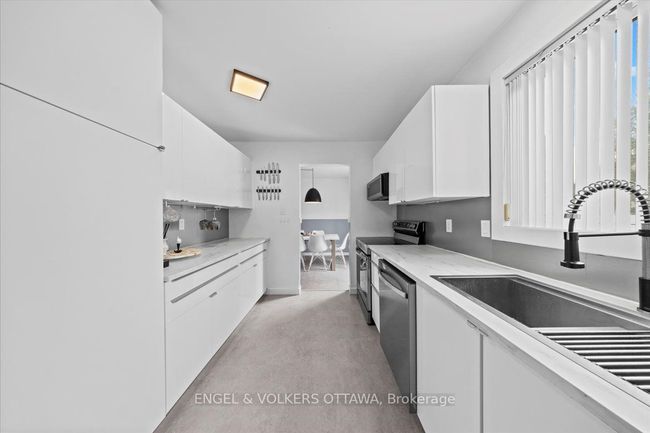 1456 Prestone Dr, House other with 3 bedrooms, 2 bathrooms and 2 parking in Orléans ON | Image 16