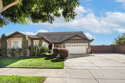 2131 Palomino Way, Oakdale, CA, 95361 | Card Image