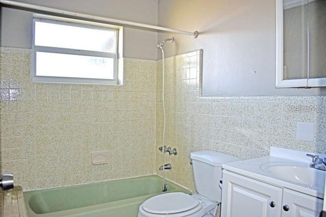 1002 Cobblestone Dr, House other with 2 bedrooms, 1 bathrooms and null parking in Spring Hill FL | Image 13