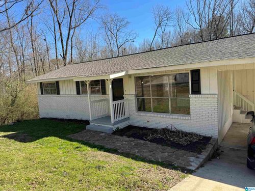 8211 Baker Ave, LEEDS, AL, 35094-5818 | Card Image