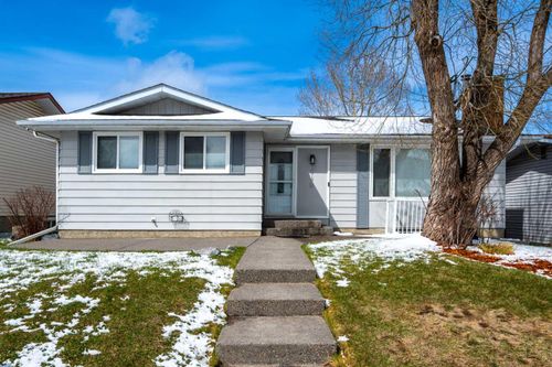 640 Rundleridge Dr Ne, Calgary, AB, T1Y2K9 | Card Image