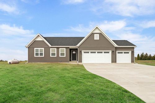 N6285 Blarney Stone Dr, ALBANY, WI, 53502-9605 | Card Image