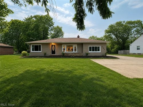 1275 Hillside Rd, Seven Hills, OH, 44131-4427 | Card Image