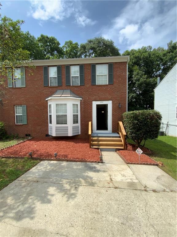 Vintage Pointe Dr, Lawrenceville, GA 30044