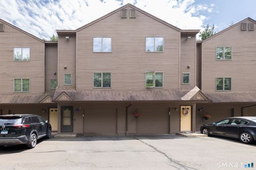 32-489 Wolcott St, Bristol, CT, 06010-6472 | Card Image