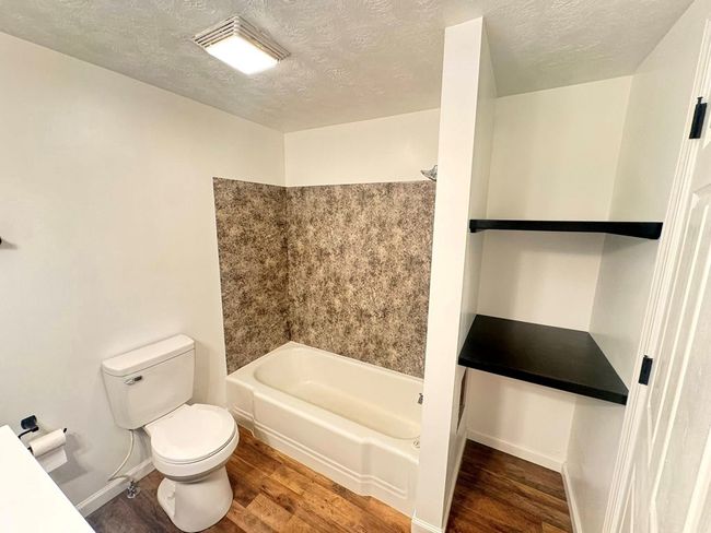 18437 Governor G C Peery Hwy, House other with 3 bedrooms, 2 bathrooms and null parking in Pounding Mill VA | Image 10